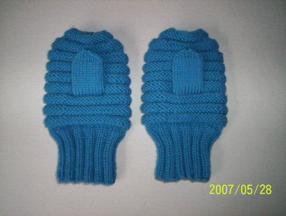 ridged mittens